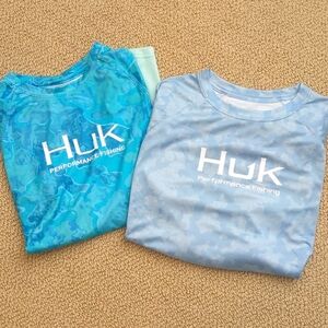 Two Huk Sunshirts